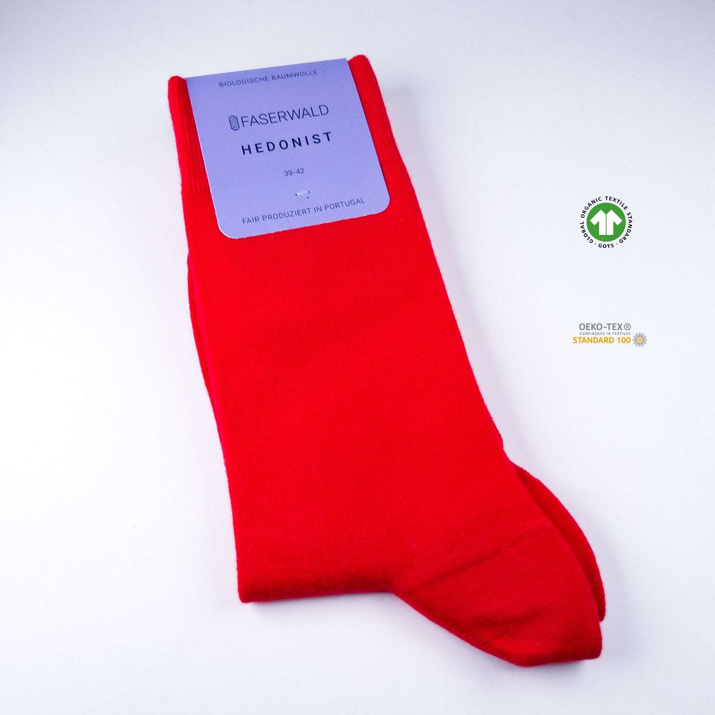 Tragegefühl neu definiert! Erlebe die perfekte Kombination aus Komfort und Nachhaltigkeit. Made in Portugal, based in Hamburg. Baumwollsocken für Damen, Herren und Kinder! Nahtlose Spitzen und verstärkte Belastungszonen.