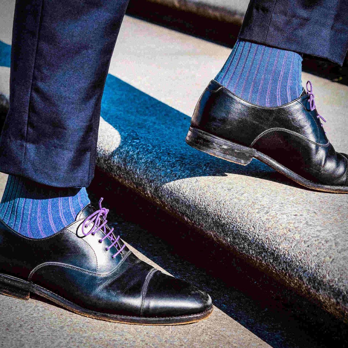 Tragegefühl neu definiert! Erlebe die perfekte Kombination aus Komfort und Nachhaltigkeit. Made in Portugal, based in Hamburg. Baumwollsocken für Damen, Herren und Kinder! Nahtlose Spitzen und verstärkte Belastungszonen.