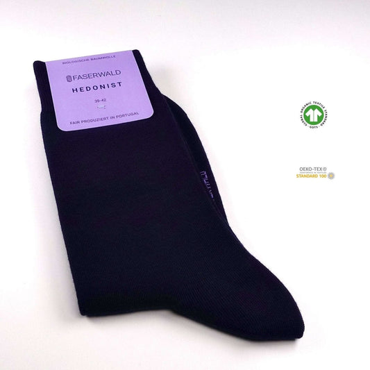 Tragegefühl neu definiert! Erlebe die perfekte Kombination aus Komfort und Nachhaltigkeit. Made in Portugal, based in Hamburg. Baumwollsocken für Damen, Herren und Kinder! Nahtlose Spitzen und verstärkte Belastungszonen.